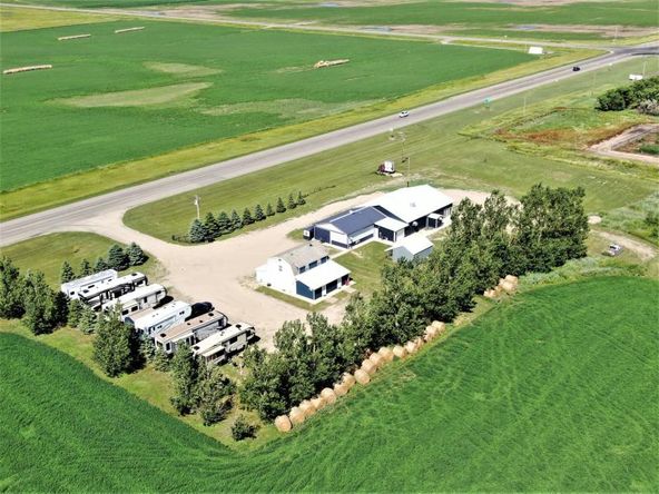36275 US HWY 12, Ipswich, SD 57451